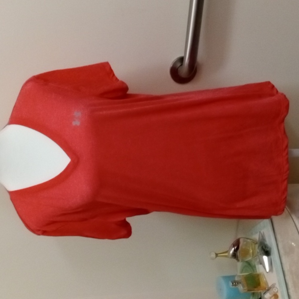 Under Armour XL Heat Gear tee shirt for working out.  EUC lightweight.